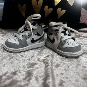 Nike Kids' Gray and White Sneakers
